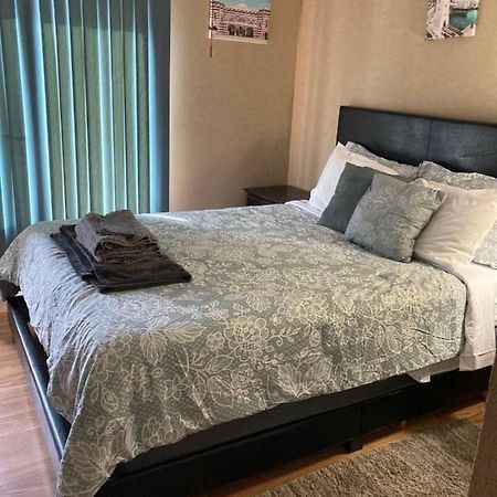 Irises House - Private Room In Home Kissimmee Esterno foto