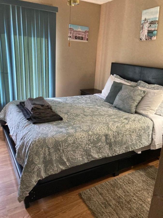 Irises House - Private Room In Home Kissimmee Esterno foto